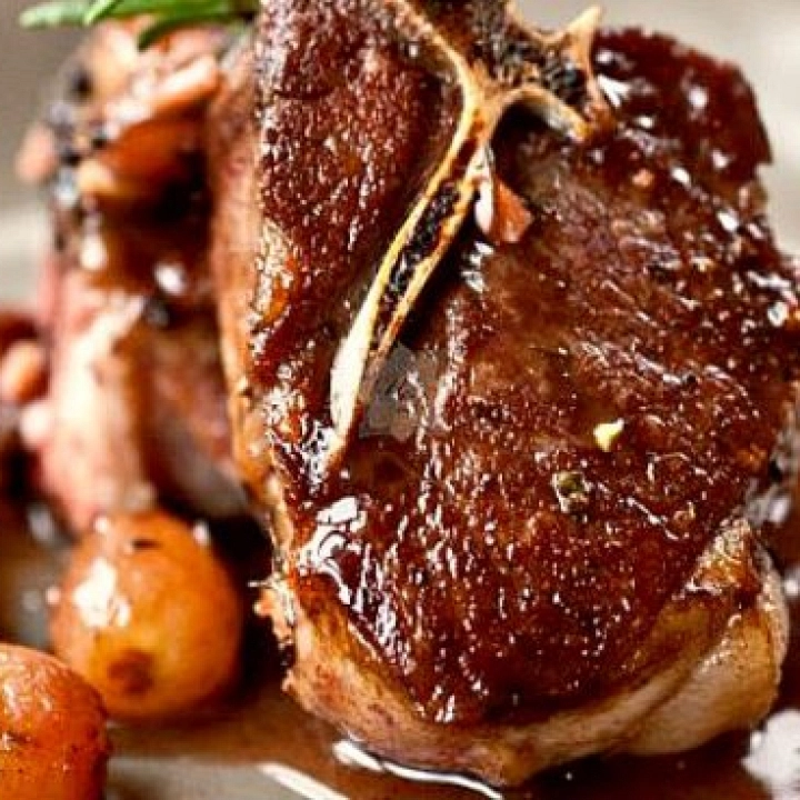 Chuletas de cordero al moscatel Chuletas de cordero al moscatel